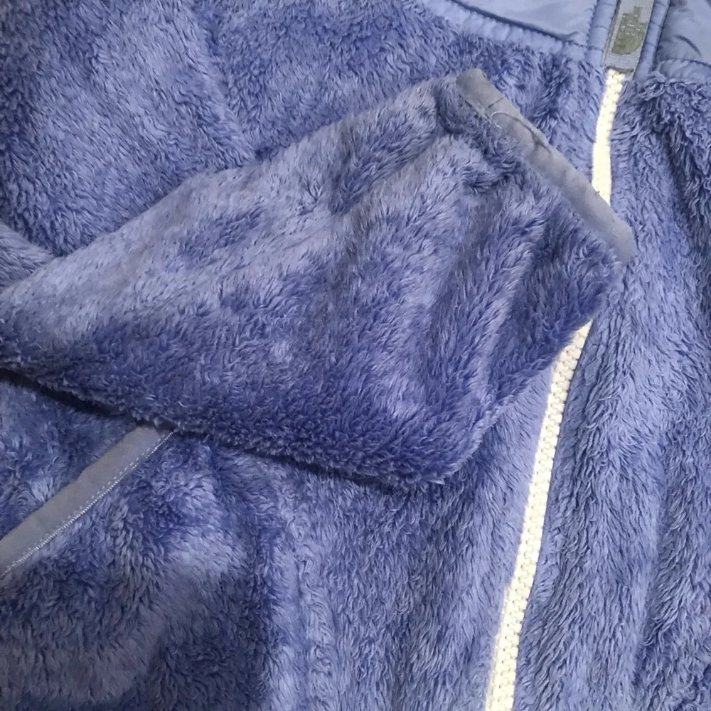 North face periwinkle fuzzy jacket